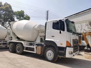 Baryval  on chassis Hino concrete mixer truck