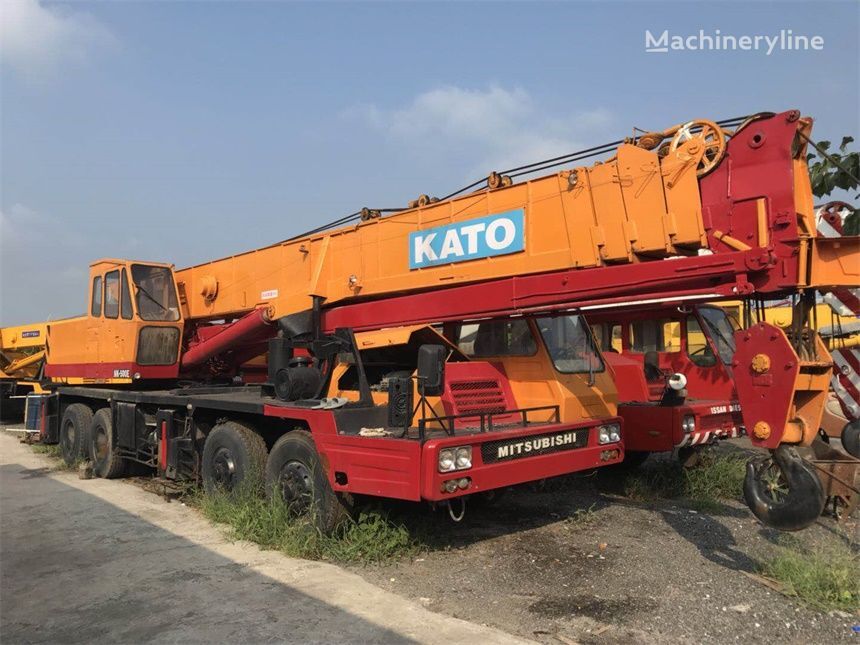 Kato NK500E mobile crane