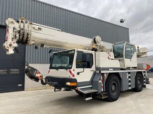 Liebherr LTM 1040-2.1 mobile crane