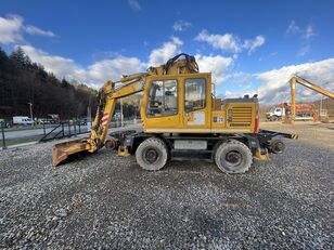 Liebherr A900zw rail excavator
