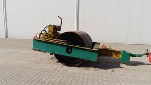 VIBROMAX W-501 towed roller