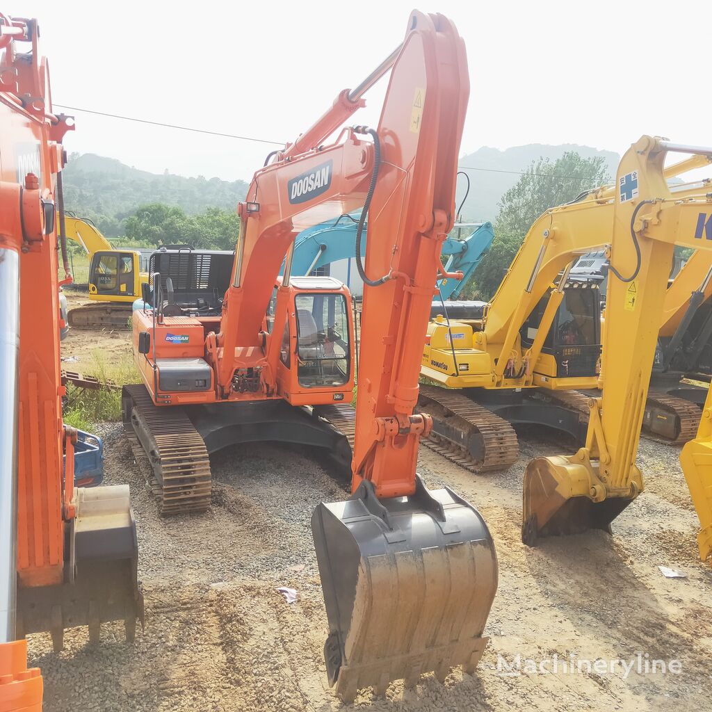 Doosan DX300LC Great Condition tracked excavator
