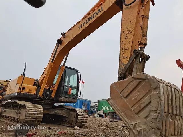 Hyundai R215LC-7 tracked excavator