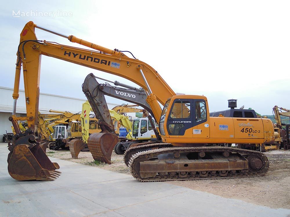 Hyundai R450LC-3 tracked excavator