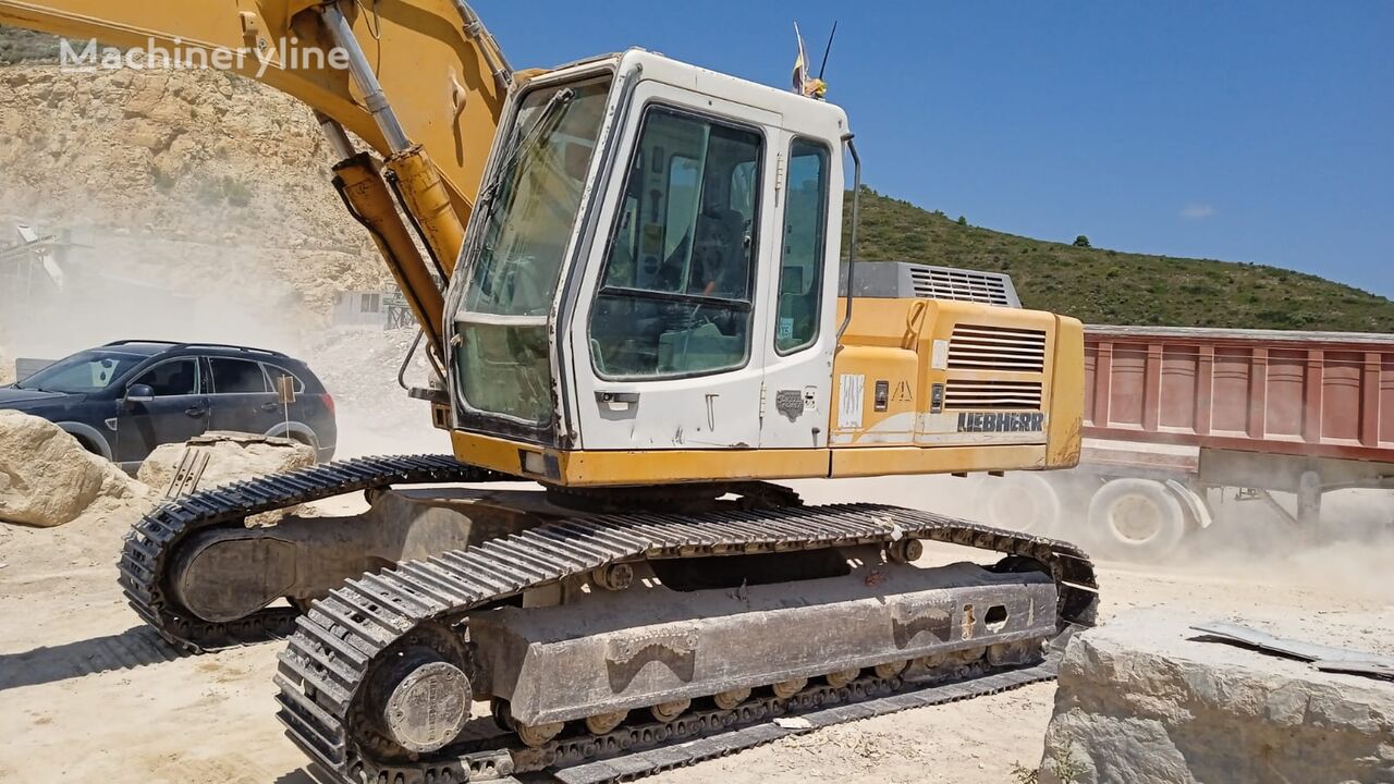 Liebherr R924 B HD SL tracked excavator