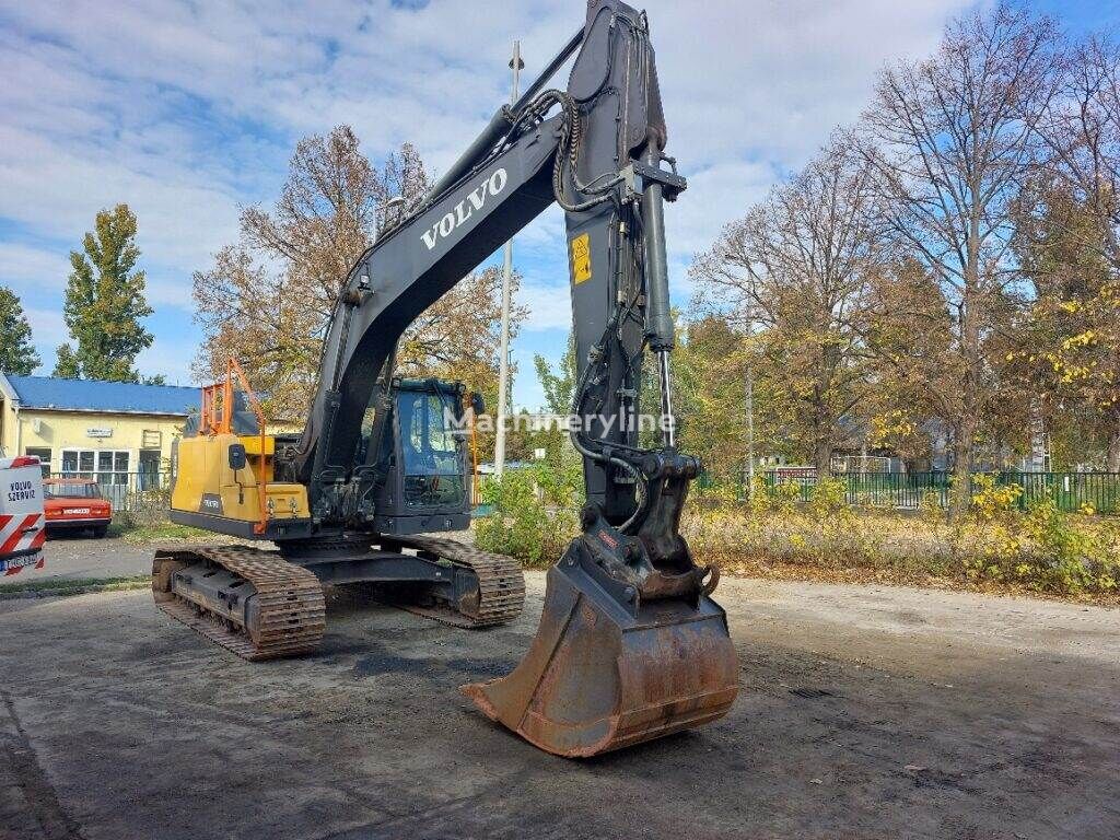 Volvo EC220EL tracked excavator