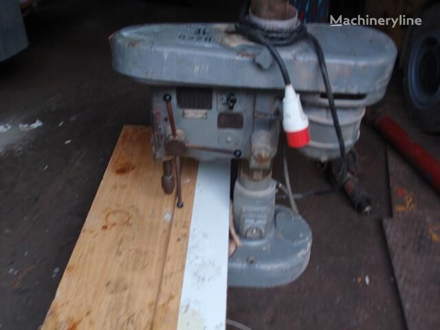 Ostatní stolní vrtačka drilling machine